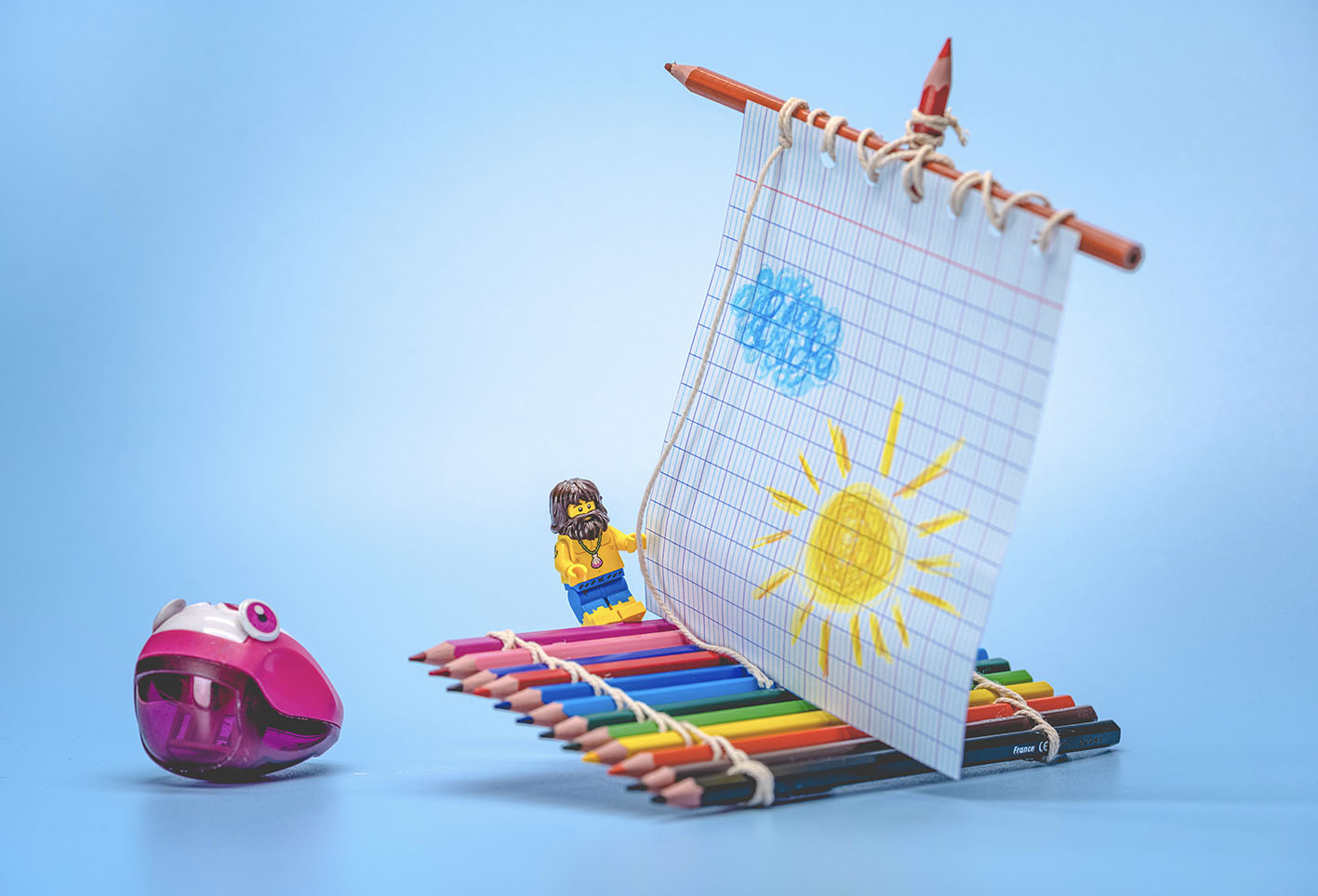 Legographie Radeau de crayon de papier