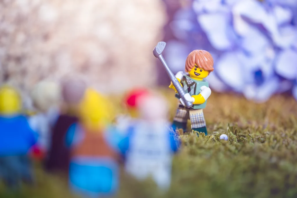 L'idée de cette Lego Photo est de recréer le plus précisément possible le swing d'un golfeur